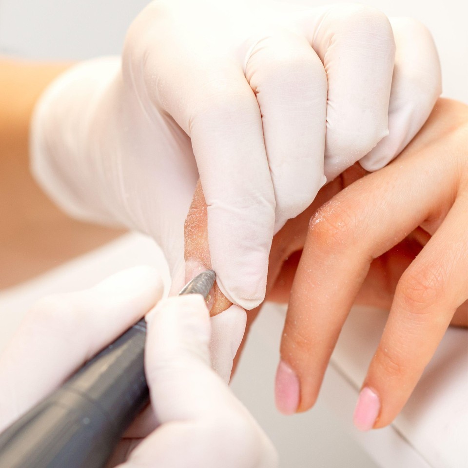 Retiro de acriilico y gel-1